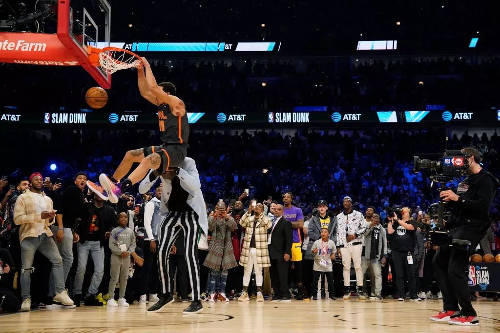 及薪资限制 及薪资限制