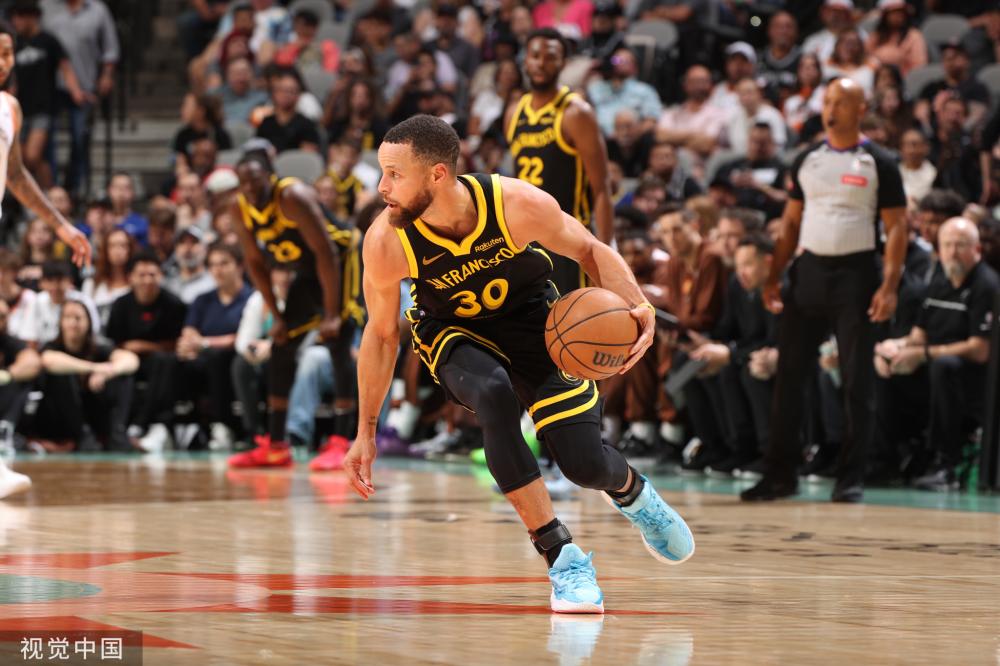 与迪巴拉的 与迪巴拉的