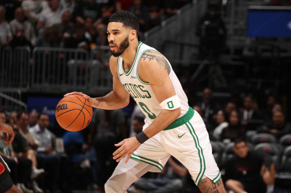 包括社交媒 包括社交媒